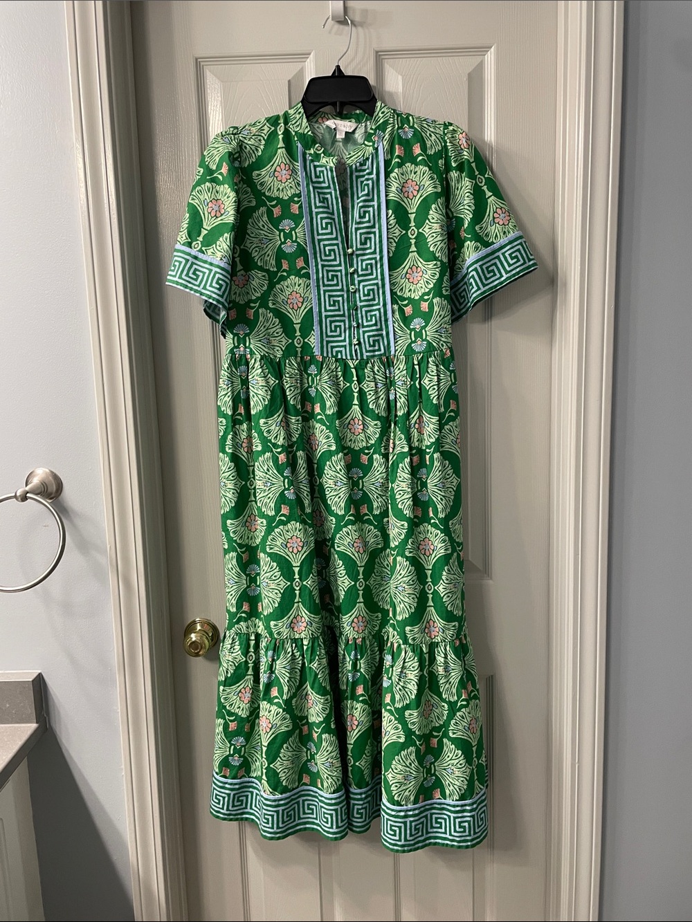 crown & ivy Green Printed Maxi Dress with Greek‑Key Trim